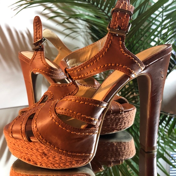 Lauren Conrad Platform Heeled Sandals - Picture 3 of 8